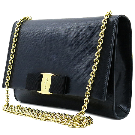 Ferragamo(��󰡸�) 22 B558 ���ǾƳ� ���� ������� ���� ü�� ũ�ν��� �̹���2 - ���̺��� �߰���ǰ