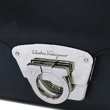 Ferragamo(��󰡸�) 21 7824 ���� ��ġ�� �ΰ� ���� ���ǾƳ� ü�� ����� �̹���3 - ���̺��� �߰���ǰ