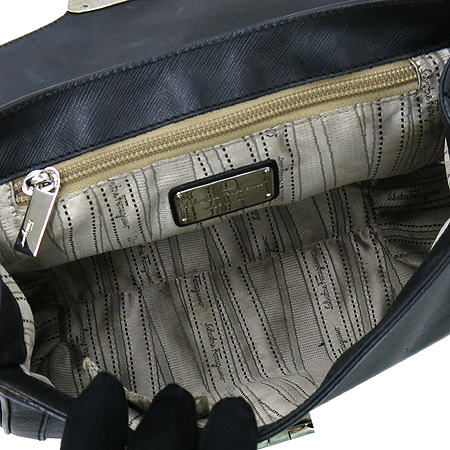 Ferragamo(��󰡸�) 21 7824 ���� ��ġ�� �ΰ� ���� ���ǾƳ� ü�� ����� �̹���5 - ���̺��� �߰���ǰ