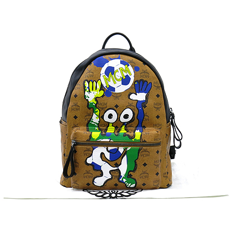 ������  ����