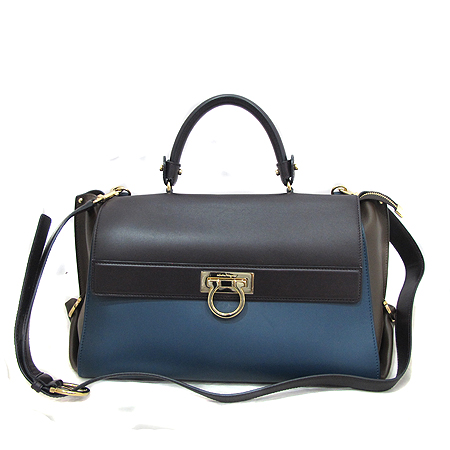 Ferragamo(��󰡸�) 21 D543 ���� ���� ��ġ�� ��� ���Ǿ� 2WAY [��õ ������] �̹���2 - ���̺��� �߰���ǰ