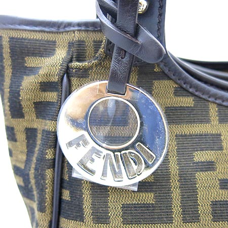 Fendi(���) 8BH156 FF �ΰ� �к긯 ��ī ����� [��������] �̹���4 - ���̺��� �߰���ǰ