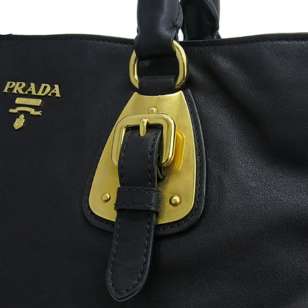 Prada(�����) BN1902 ����ΰ� ��� ���� ����Ʈ ī�� 2WAY �̹���6 - ���̺��� �߰���ǰ