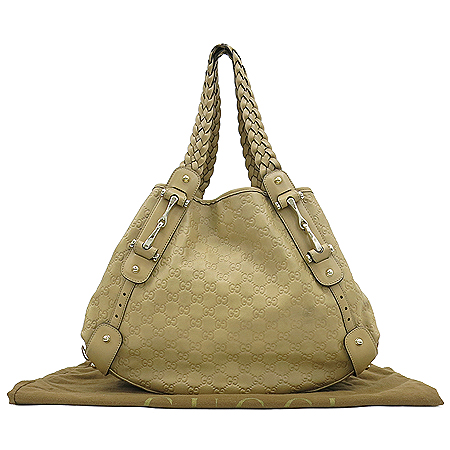 ����  �����