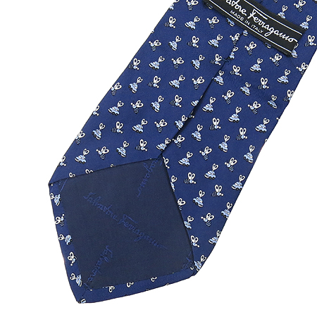 Ferragamo(��󰡸�) 100% ��ũ ��Ÿ�� �̹���3 - ���̺��� �߰���ǰ