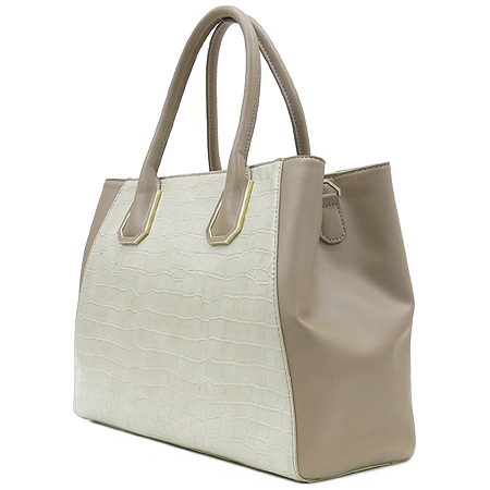 CHARLES & KEITH (���� �� Ű��) ������ ũ��Ŀ���� ���� ���� ��Ʈ�� �̹���2 - ���̺��� �߰���ǰ