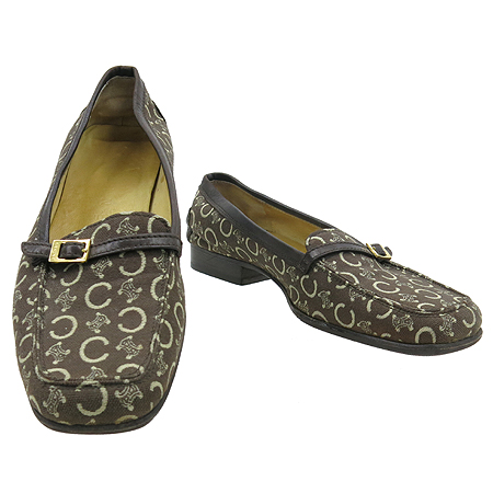 ������  ����