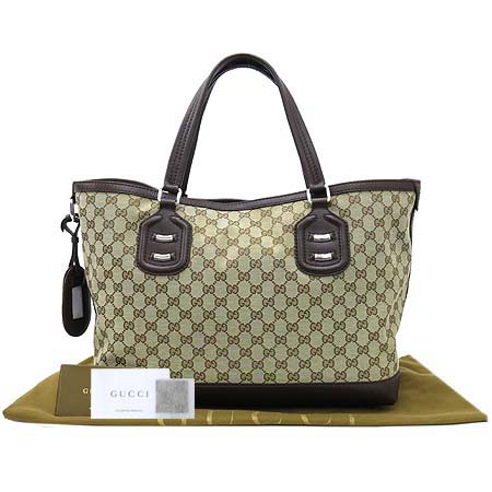 ����  �����