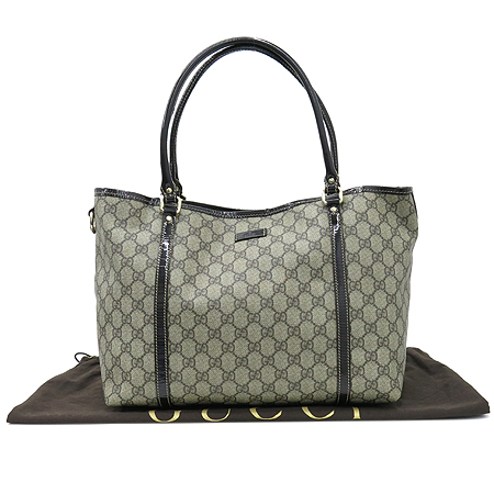 ����  �����