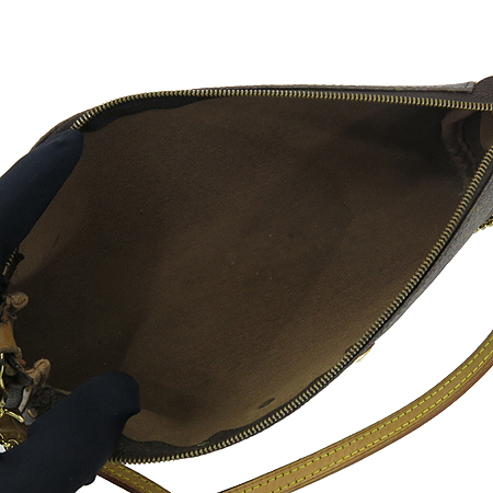 Louis Vuitton(���̺���) M95567 ���׷� ĵ���� ����Ŭ��ġ 2WAY �̹���5 - ���̺��� �߰���ǰ