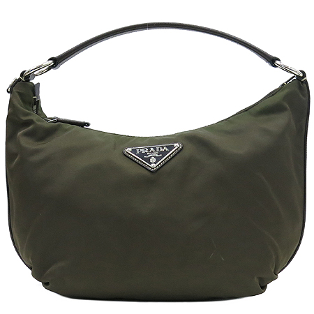 �����  �����