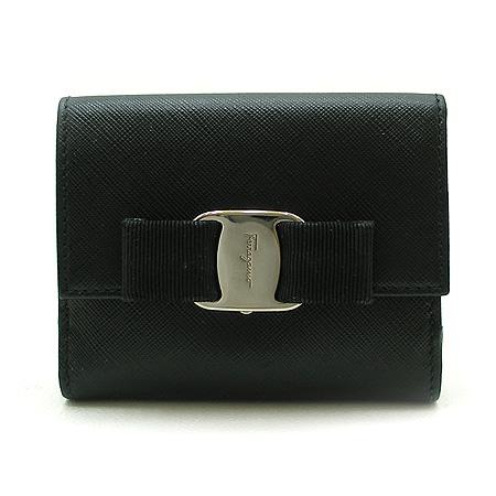 ��󰡸� ���ǾƳ� ���� �ٶ� ������ 