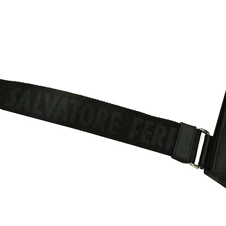 Ferragamo(��󰡸�) 24 8800 ��ġ�� �ΰ� ���� ���� ũ�ν��� [��õ ������] �̹���4 - ���̺��� �߰���ǰ