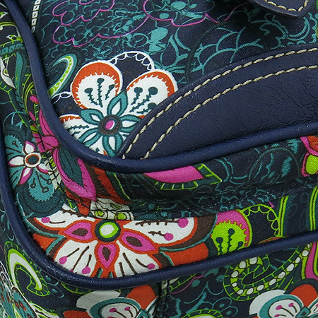 Oilily(���ϸ���) ������ �ö�� ������ �к긯 ũ�ν��� �̹���4 - ���̺��� �߰���ǰ