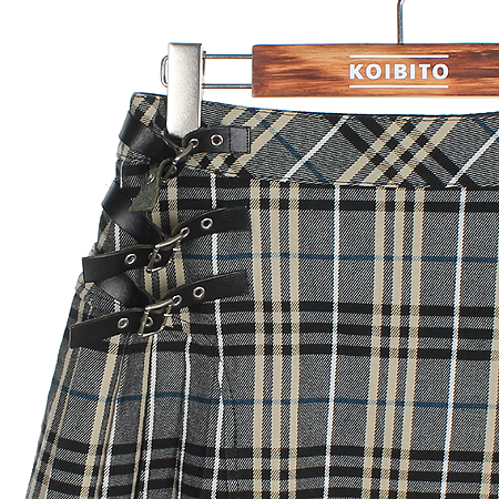 Burberry(������) ����� üũ���� ��ĿƮ [�λ꼾�Һ���] �̹���2 - ���̺��� �߰���ǰ