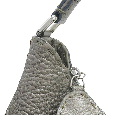 Fendi(���) 8BR582 �������� �ǹ� ��Ż������ ��Ƽġ ȣ�� ����� �̹���4 - ���̺��� �߰���ǰ