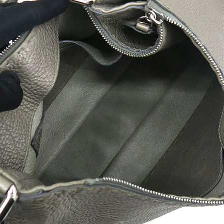 Fendi(���) 8BR582 �������� �ǹ� ��Ż������ ��Ƽġ ȣ�� ����� �̹���7 - ���̺��� �߰���ǰ