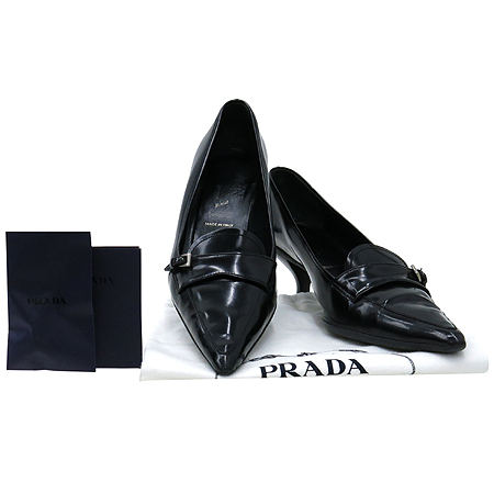 �����  ����