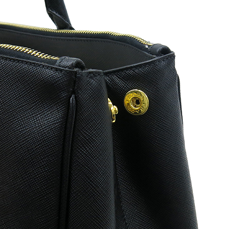 Prada(�����) BN1802 SAFFIANO LUX NERO ���� ���ǾƳ� ���� ����ΰ� ��Ʈ�� �̹���4 - ���̺��� �߰���ǰ