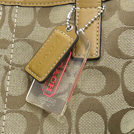 Coach(��ġ) �ñ׳��� �ڰ��� ���� ���� 2WAY �̹���4 - ���̺��� �߰���ǰ