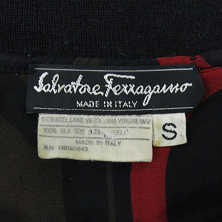 Ferragamo(��󰡸�) ���� ī�� Ƽ [���빮��] �̹���5 - ���̺��� �߰���ǰ