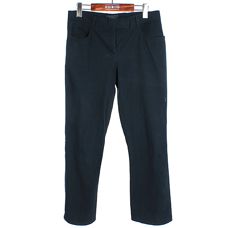 �����  ����