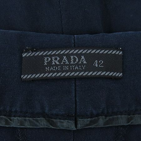 Prada(�����) ���̺� ���� �̹���4 - ���̺��� �߰���ǰ