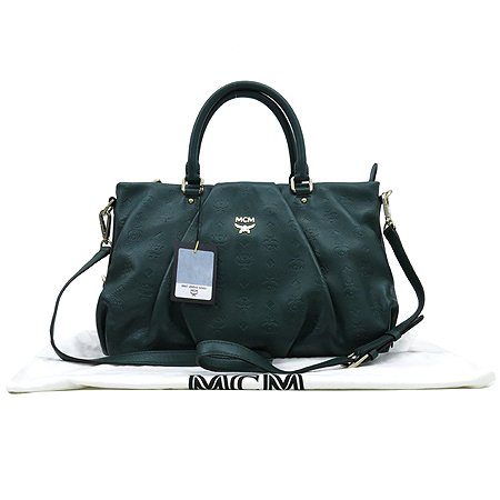 ������  �����