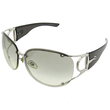 ����  ���۶�