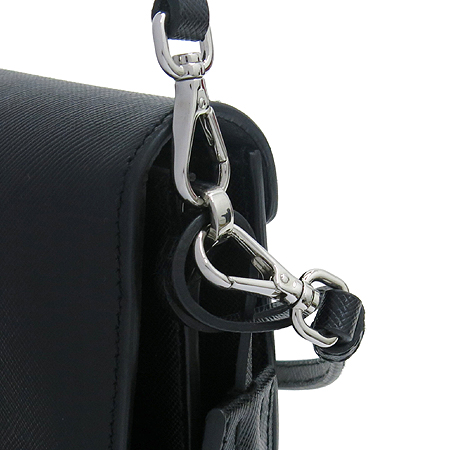 Prada(�����) BN2662 ���� ���ǾƳ� �Ŀ�ġ ��Ʈ�� Ŭ��ġ�� ũ�ν��� �̹���5 - ���̺��� �߰���ǰ