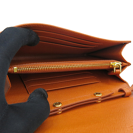 Prada(�����) 1M1437 ������ ���ǾƳ� ���� ���� & ũ�ν��� �̹���4 - ���̺��� �߰���ǰ