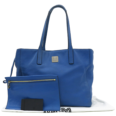 ������  �����