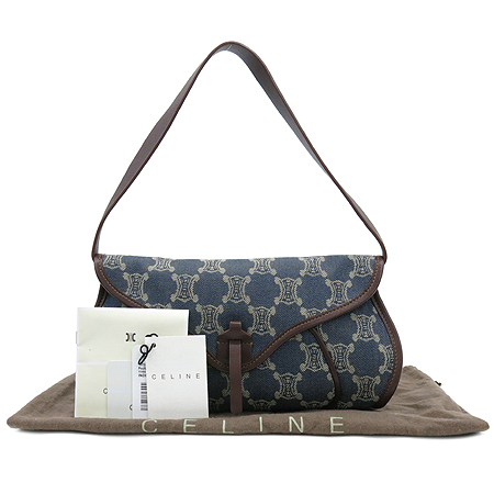 ������  �����