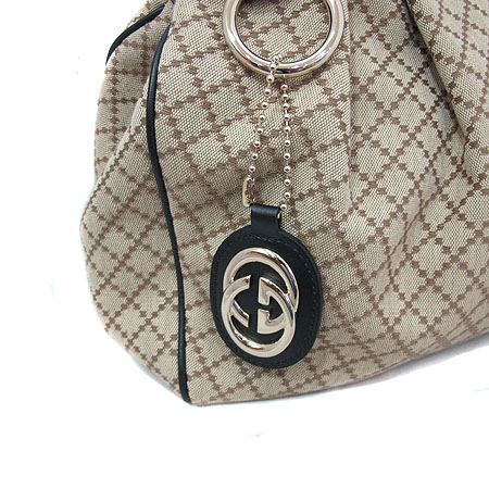 Gucci(����) 211944 GG �ΰ� �ڰ��� ��Ű ��Ʈ�� [��õ ������] �̹���3 - ���̺��� �߰���ǰ