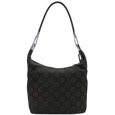 ����  �����