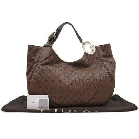 ����  �����