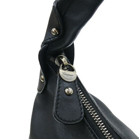 Ferragamo(��󰡸�) 21 B505 ���� ���� ���� �ٶ� ���� ��� ȣ�� ����� �̹���5 - ���̺��� �߰���ǰ