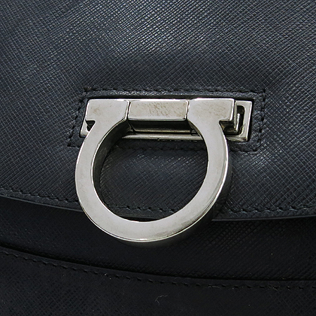 Ferragamo(��󰡸�) 21 5322 ���� ��ġ�� �ΰ� ��� ���� ���� ��Ʈ�� �̹���4 - ���̺��� �߰���ǰ