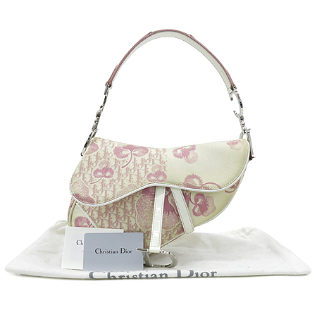 ���  �����