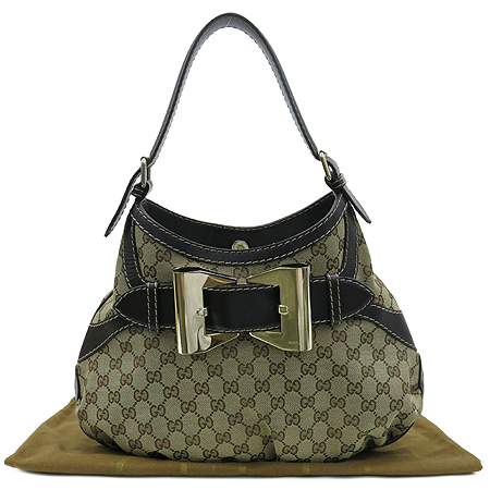 ����  �����