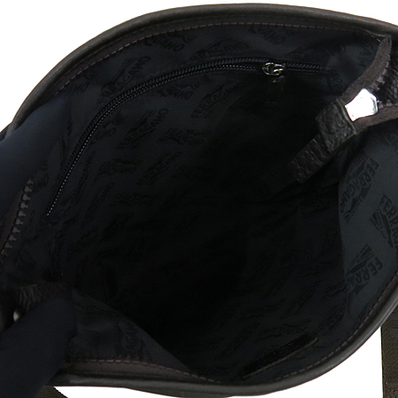 Ferragamo(��󰡸�) 24 8743 ���� �к긯 �ΰ� ��� ũ�ν��� �̹���4 - ���̺��� �߰���ǰ