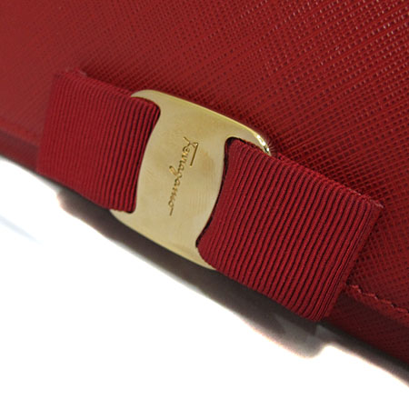 Ferragamo(��󰡸�) 22 A900 ���� ���ǾƳ� ���� ���� �ٶ� ��� ������ [��õ ������] �̹���3 - ���̺��� �߰���ǰ