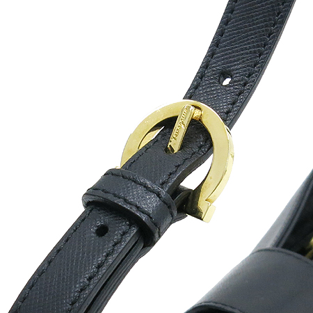 Ferragamo(��󰡸�) 21 2750 ���� ��ġ�� ��Ŭ ���� �÷� ����� �̹���5 - ���̺��� �߰���ǰ