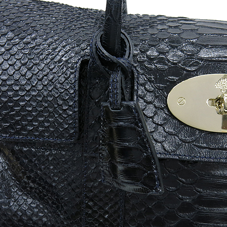 MULBERRY(�ֹ���) HH1168 946 Silky Snake Shine CALF ���� INK BLUE ���� ���̽����� ��Ʈ�� �̹���4 - ���̺��� �߰���ǰ