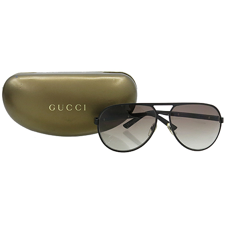 ����  ���۶�