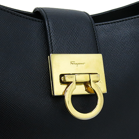 Ferragamo(��󰡸�) 21 2750 �������� ���� ��ġ�Ϸΰ� ����� �̹���3 - ���̺��� �߰���ǰ