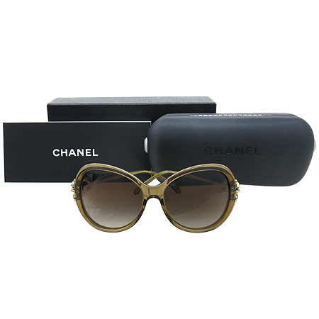 ����  ���۶�