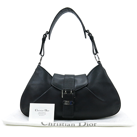 ���  �����