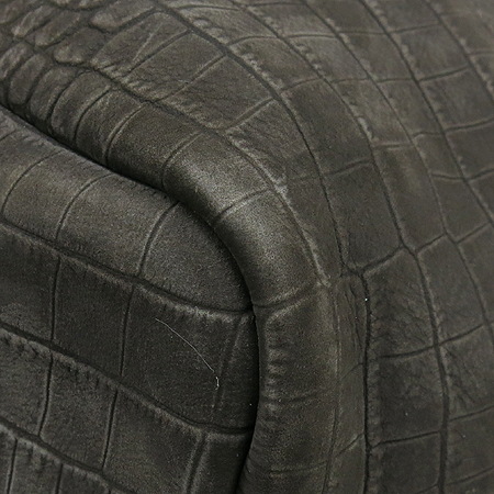 GIVENCHY(�����) ũ��Ŀ���� ���� ��Ƽ���� ���� ����� �̹���4 - ���̺��� �߰���ǰ