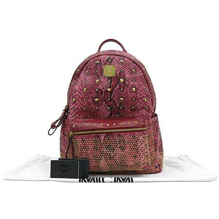 ������  ����